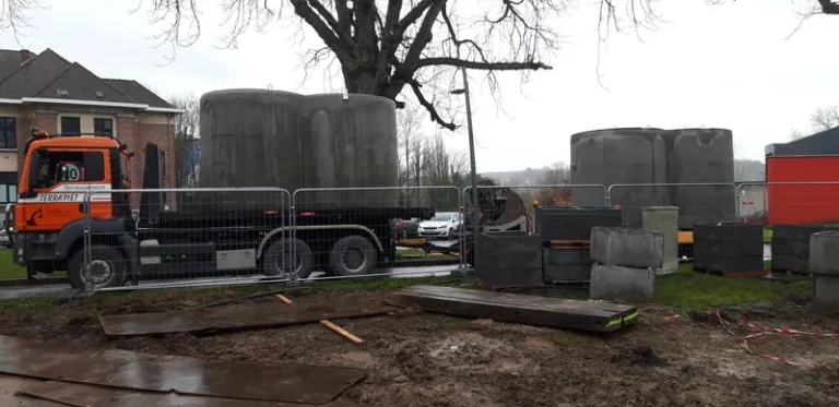 c1 Transport et pose de citernes.